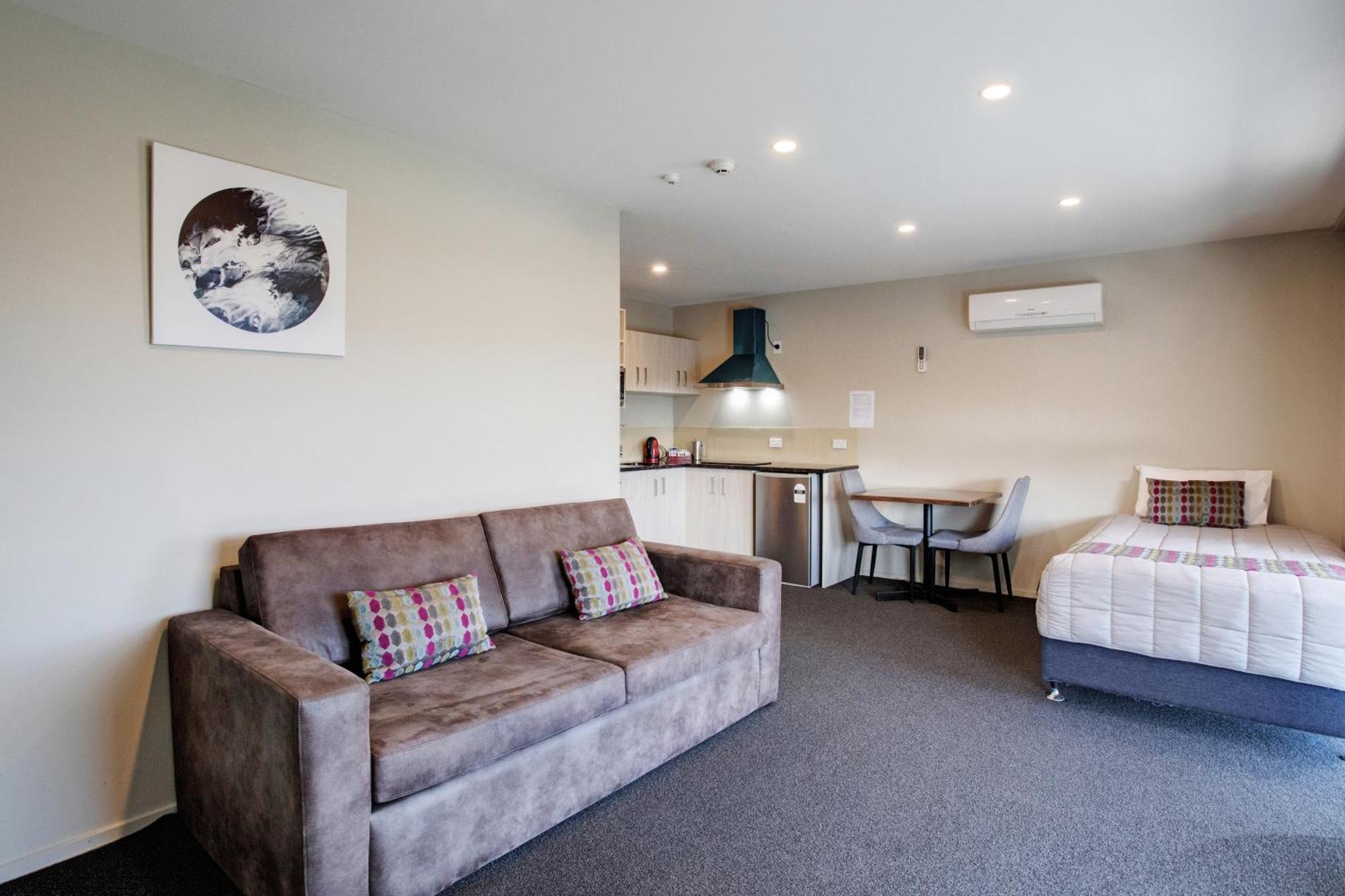 Ellerslie Palms Motel Оукланд Екстериор снимка
