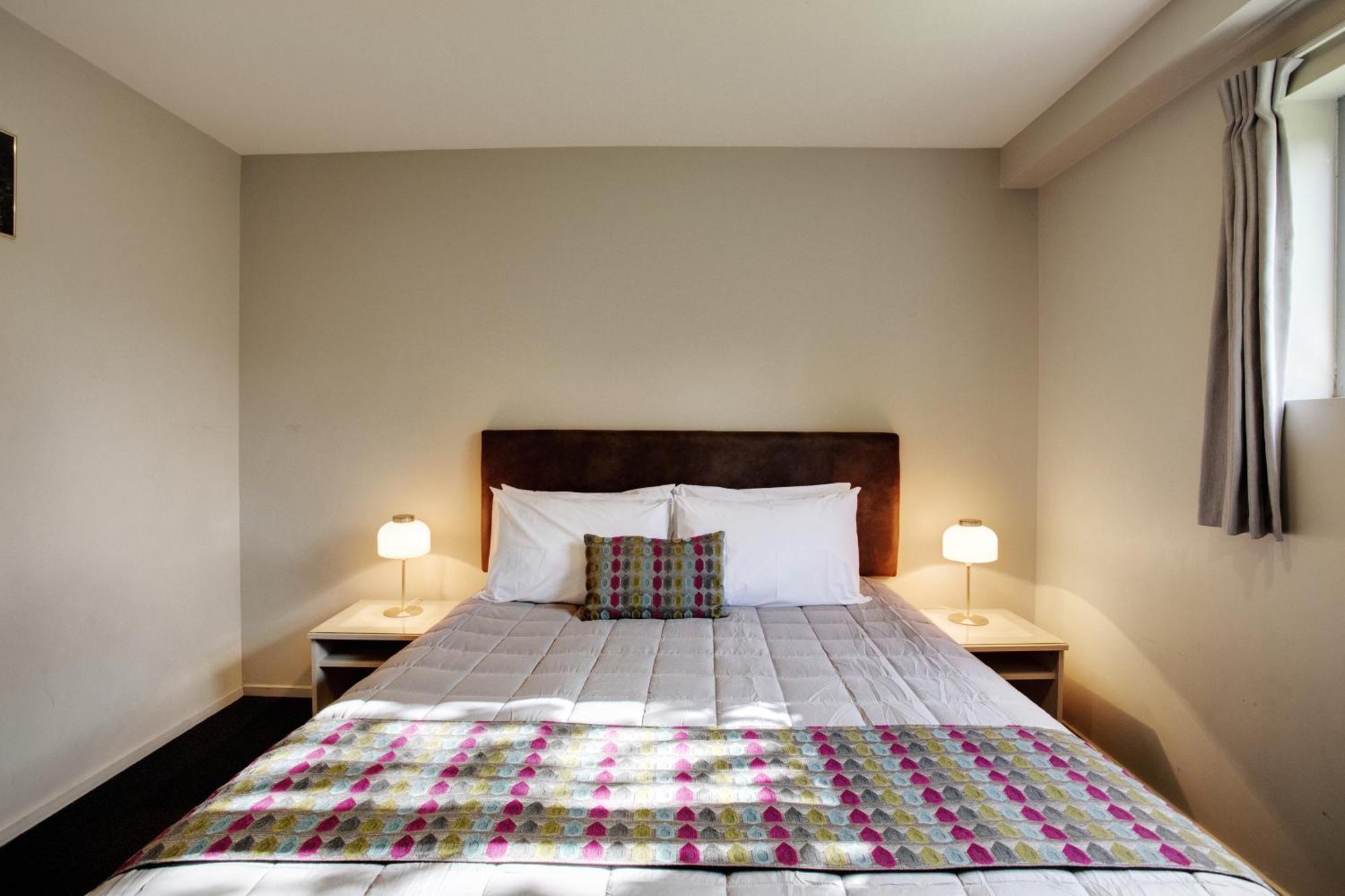 Ellerslie Palms Motel Оукланд Екстериор снимка