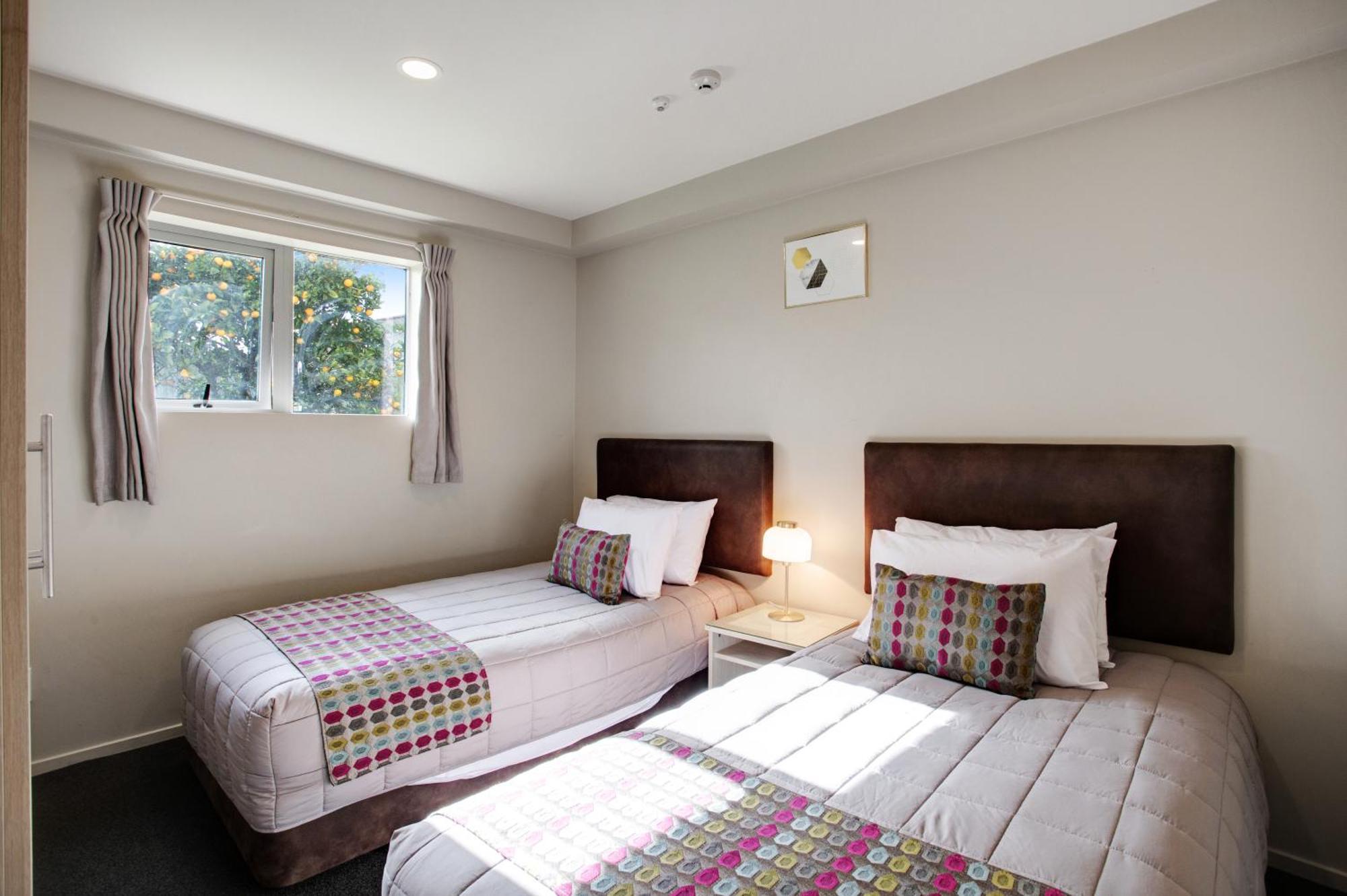 Ellerslie Palms Motel Оукланд Екстериор снимка