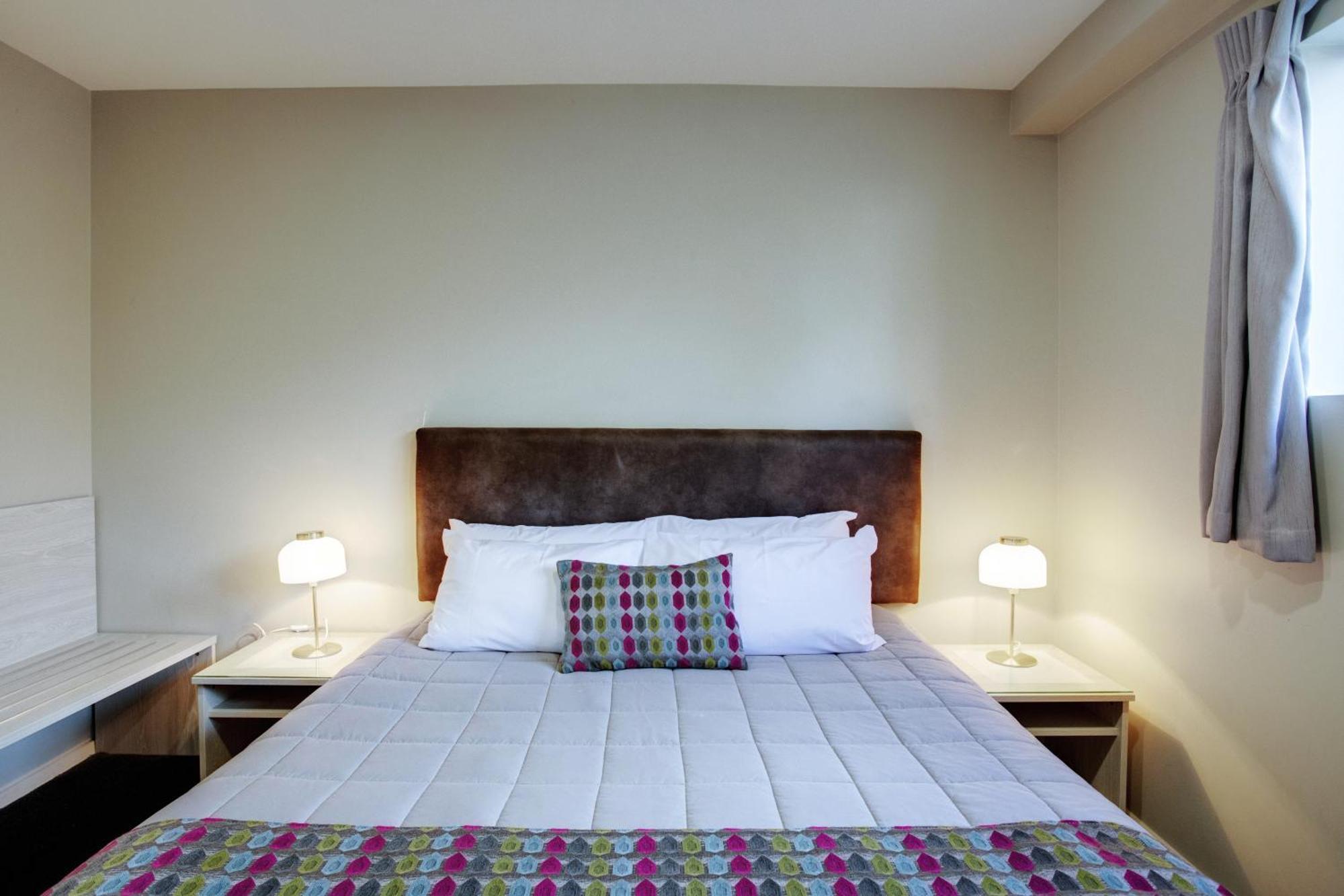 Ellerslie Palms Motel Оукланд Екстериор снимка