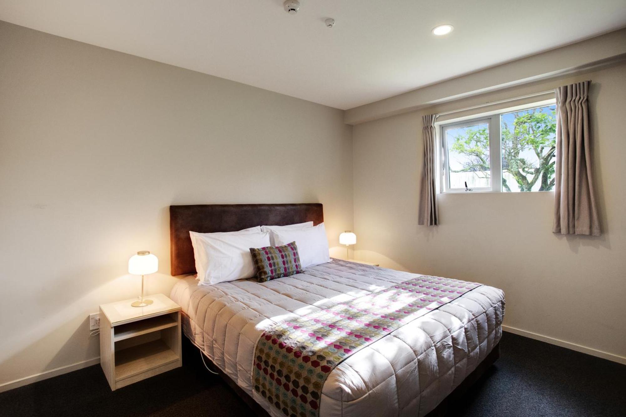 Ellerslie Palms Motel Оукланд Екстериор снимка