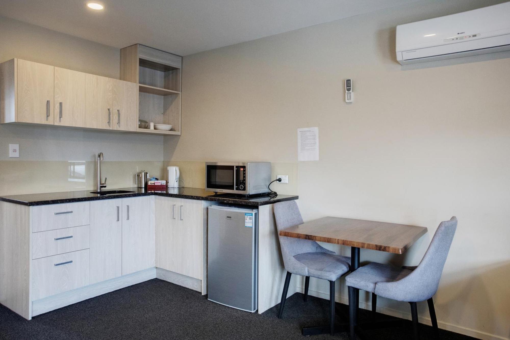 Ellerslie Palms Motel Оукланд Екстериор снимка